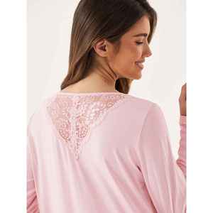 Robe de nuit longue en dentelle pour femme, en tissu tricoté doux et confortable en bambou, style enveloppant, pyjama de luxe à col en V - Product Image 5