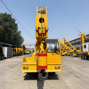 מנוף משאית חדש 4x4 זול, שלדה תוצרת עצמית עם משאיות לבנים למכירה - Product Image 2