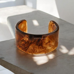 Brazalete de resina ligero para niñas Pulseras de joyería hechas a mano de moda de Tradebyd - Product Image 1