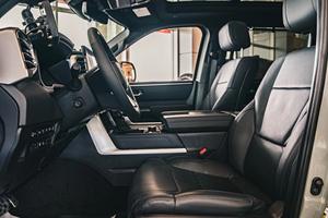 Qualité Vérifiée 2024 Toyota Tundra Platinum Crewmax 4x4 TRD Package Style Overland - Product Image 6