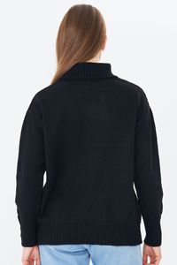 Suéter de punto de invierno detallado con botones de cuello alto para mujer Suéter transpirable cómodo y elegante Servicio ODM/OEM - Product Image 4