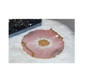 Compre bandejas de resina de primera calidad con mango de metal para la decoración de la cocina del hogar de lujo tienda en línea - Product Image 1