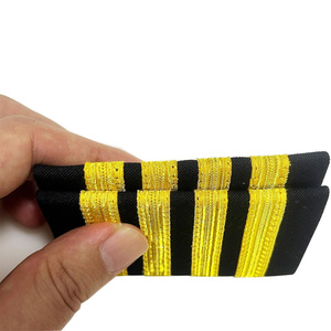 Insigne d'épaule de la Royal Navy brodé à la main avec étiquette de logo personnalisée pour uniformes professionnels - Product Image 3