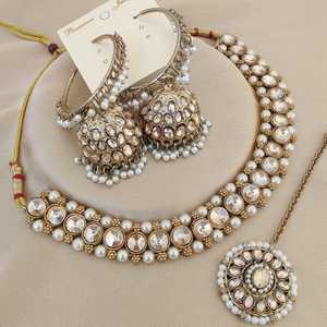 High Quality Kundan Necklace With <b>Beautiful</b> Bali <b>Earings</b> And Maang Tikka Indian Traditional Necklace Set With Maang Tikka - Product Image 1