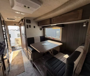 Luxury Standard Caravan Camper Trailer 4x4 Outdoor RV Camping Durable 4-6 Persons Euro 5 Air Conditioning - Product Image 3