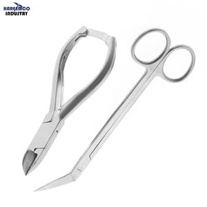 Tijeras y Cortaúñas Profesionales de Acero Inoxidable Kelly con Cuchillas Rectas Afiladas para Hongos, Pedicura, Belleza y Quiropodia - Product Image 1