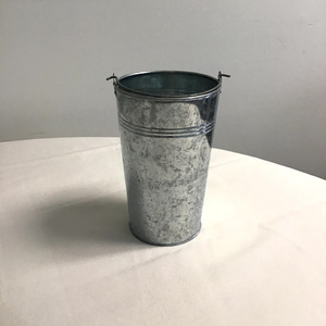 Décor de table de ferme rustique Seau à fleurs galvanisé pour jardinières d'intérieur et pots de fleurs de jardin à usage domestique - Product Image 5