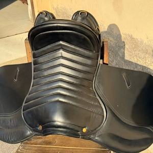 Silla de Montar de Cuero Genuino con Asiento Acolchado |   Silla de Montar Ecuestre - Product Image 1