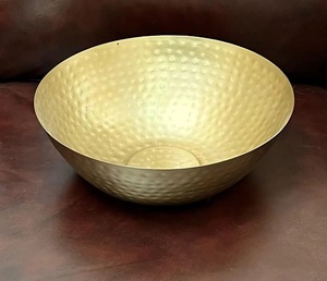 Bol de service en or de qualité supérieure, pièce maîtresse décorative, parfait pour les occasions spéciales et les réceptions festives, en provenance d'Inde - Product Image 5