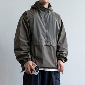 Personnaliser le style et la conception Streetwear Polyester Softshell imperméable Sports de plein air course coupe-vent veste de pluie pour hommes - Product Image 4