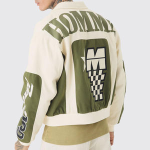 Veste de sport universitaire en laine 100% personnalisée pour homme, veste de rue de haute qualité, broderie en chenille, veste de course à coupe courte - Product Image 4