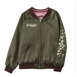 Chaquetas de satén de seda estilo Collage para hombres y mujeres Materiales de alta calidad Servicio OEM de moda Colección de invierno - Product Image 5