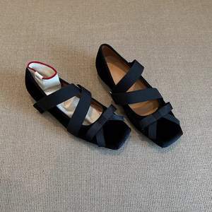 Chaussures plates en toile d'été pour femmes, baskets décontractées, mocassins à enfiler, confortables et respirantes, chaussures à la mode pour femmes - Product Image 4