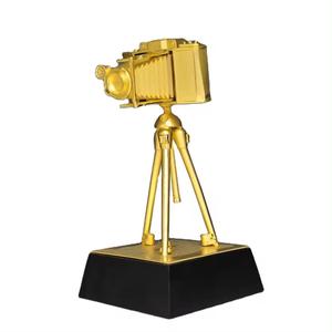 Diseñador Trofeo Premio DE LA Academia Mejor Director Antiguo Oro Vintage Cámara Película estructurada Foto Aluminio Ecológico Hecho a mano - Product Image 1