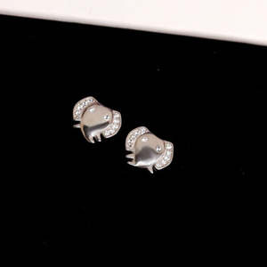 Pendientes Religiosos Zarkan de Latón con Perlas y Diamantes, Diseños de Animales y Flores/Corazones, Estilo Étnico - Product Image 1