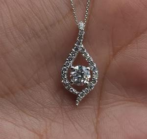 Colgante de Plata de Ley 925 con Diamantes Redondos, Claridad VS+, Collar de Diamantes de Plata de Ley 925, Regalo para Ella - Product Image 3