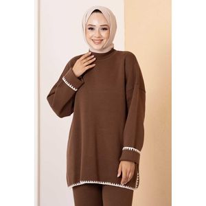 Costume hijab en tricot à points de chèvre personnalisé - Product Image 1