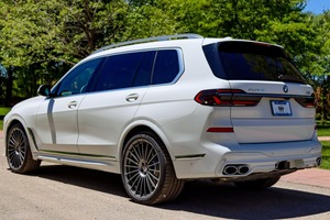 Alpina XB7 ปี 2024 สภาพดีเยี่ยม เครื่องยนต์ V8 ทวินเทอร์โบ 631 แรงม้า ระบบขับเคลื่อนสี่ล้อ จัดส่งทั่วโลก - Product Image 5