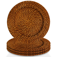 Assiettes de présentation en rotin personnalisables de haute qualité, écologiques, durables, pour la restauration et la décoration d'événements, faites à la main et écoresponsables.