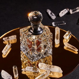 Pouvoir et prestige: l'attrait du Oud vieilli vintage - Product Image 4