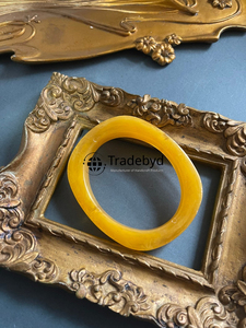 Tradebyd-Bracelet en résine de style ado fait main pour les looks de tous les jours - Product Image 3