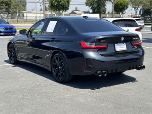 รถบีเอ็มดับเบิลยู ซีรีส์ 3 รุ่น M340i xDrive ปี 2025 สีดำสุดหรู รถมือสอง พร้อมหลังคาซันรูฟ สตาร์ทเครื่องยนต์จากระยะไกล เบาะหนัง เกียร์อัตโนมัติ ล้อแม็ก - Product Image 2