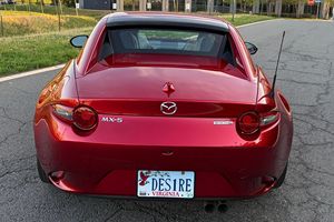 Mazda MX-5 Miata RF Grand Touring d'occasion 2023 - Product Image 2