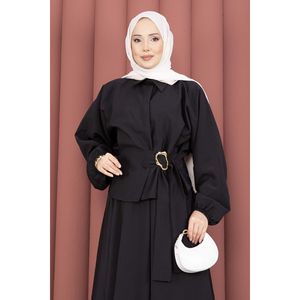 Conjunto de 2 Piezas Negro con Falda con Cinturón Incorporado y Detalle de Hebilla, Talla XS, Top Corto con Decoración de Plumas - Product Image 2