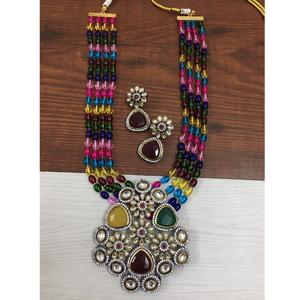 Conjunto de collar largo de pera de cuatro capas de lujo con colgante grande y bonitos pendientes perfectos para recepción de bodas y ropa de fiesta - Product Image 1