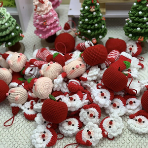 พวงกุญแจโครเชต์ทำมือวันคริสต์มาสทำมือกระเป๋าขนสัตว์ของขวัญที่มีเสน่ห์จากเวียดนาม - Product Image 1