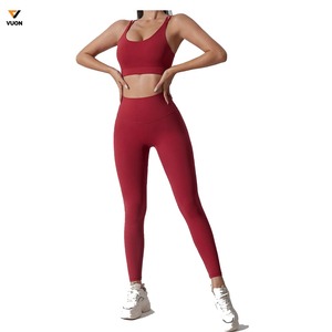 Logo personnalisé pour femmes grande taille Gym 2 pièces sans couture Yoga ensemble réversible dos croisé sport soutien-gorge Scrunch bout à bout entraînement respirant - Product Image 1