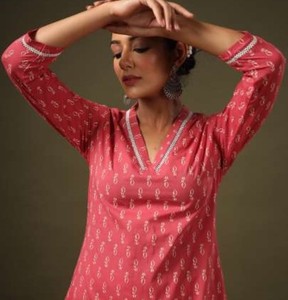 Indian Women's Stylish Cotton 60 Kurta con estampado Dupatta Precio al por mayor Tallas M a 3XL - Product Image 4