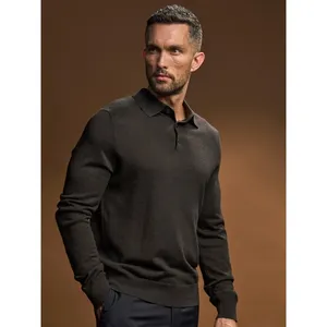 Polo en laine mérinos tricoté sur mesure pour le merchandising promotionnel - Product Image 3