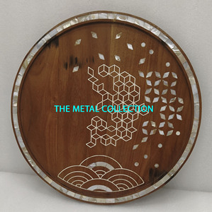 Plateau de service Design tendance pour la maison Accessoires de cuisine et d'hôtel Plateaux créatifs Plateaux de rangement en bois de forme ronde de couleur marron - Product Image 2