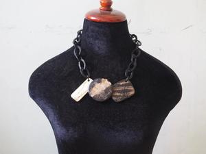 Collier de luxe en corne de buffle fait à la main, bijoux naturels et durables pour femmes, haute qualité - Product Image 2