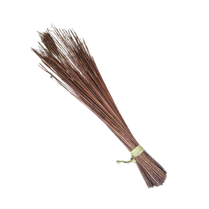 Bâtons de balai de noix de coco du Vietnam tiges écologiques pour balais faits à la main et décor rustique - Product Image 3