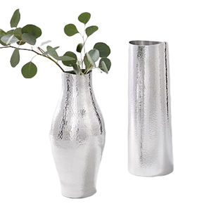 Jarrón de flores en relieve de hoja de Metal nuevo de tendencia, jarrón de hierro hecho a mano chapado en oro para decoración del hogar, jarrón de Metal - Product Image 6