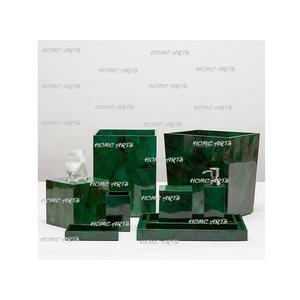 Juego de baño de mármol de color verde de calidad superior Diseño clásico Juego de baño de forma y tamaño personalizados en India - Product Image 1