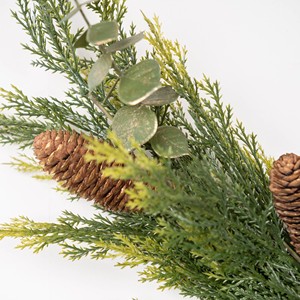 Rama Navideña Sintética de 75 cm con Agujas Verdes, Piñas y Guirnaldas Elegantes para Decoración Festiva del Hogar - Product Image 2