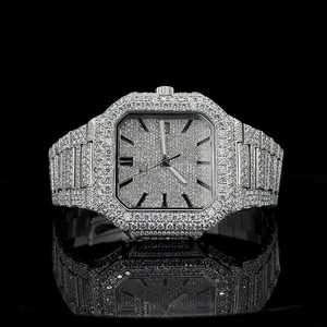 Montre en diamant Moissanite blanche glacée de luxe de qualité supérieure pour hommes montre Bling entièrement inondée disponible au meilleur prix - Product Image 1