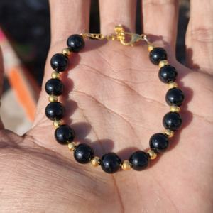 Bracelet en pierre naturelle pour femmes, tendance, onyx noir facetté, perles en acier inoxydable, bijoux fins, bracelet de méditation et de yoga pour hommes - Product Image 1