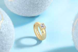 Anillo de Compromiso de Plata de Ley S925 con Moissanita de Corte Princesa de 1 Quilate y 5,5 mm, Anillo Solitario con Bisel, Regalo de San Valentín para Hombre y Mujer - Product Image 3