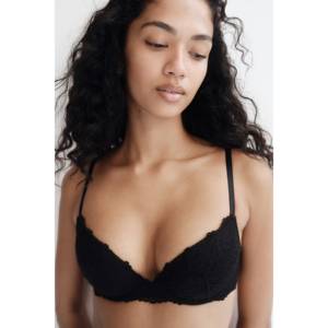 Sujetador de encaje push-up para mujer, sexy, con forma de triángulo, cierre frontal con ganchos, cómodo, sin aros, realza el busto. - Product Image 1