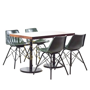 Chaise de violoncelle fabriquée à la main une table avec 4 chaises ensemble de salle à manger de style indien fait à la main - Product Image 1