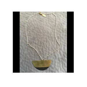 Ciondolo collana in ottone placcato oro Shell Mary collana con ciondolo donna catena regalo articoli per feste uso in vendita