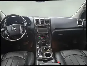 GMC ACADIA DENALI 2011 d'occasion, conduite à gauche/droite - Product Image 4