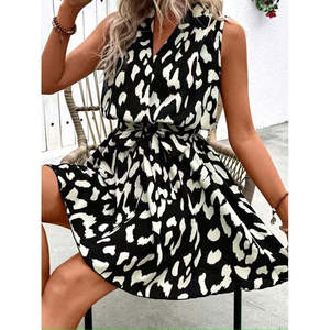 Robe courte à bretelles et col enroulé, ceinturée et à motifs pour femme, 36807 - Noir - Product Image 1