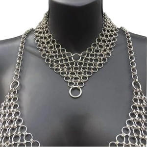 Medieval Fantasy Antique Steel Chainmail Crop Halter Bra Mini Jupe/Ceinture Bikini en acier poli Cadeau de Cosplay avec collier en métal - Product Image 4