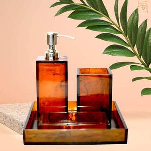 Juego de accesorios de baño de Material de resina Acabado Juego de baño único Bandeja para - Product Image 1