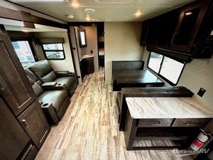 Grand Design Transcend X-p-l-o-r 231RK d'occasion 2022 prêt à la vente - Product Image 2